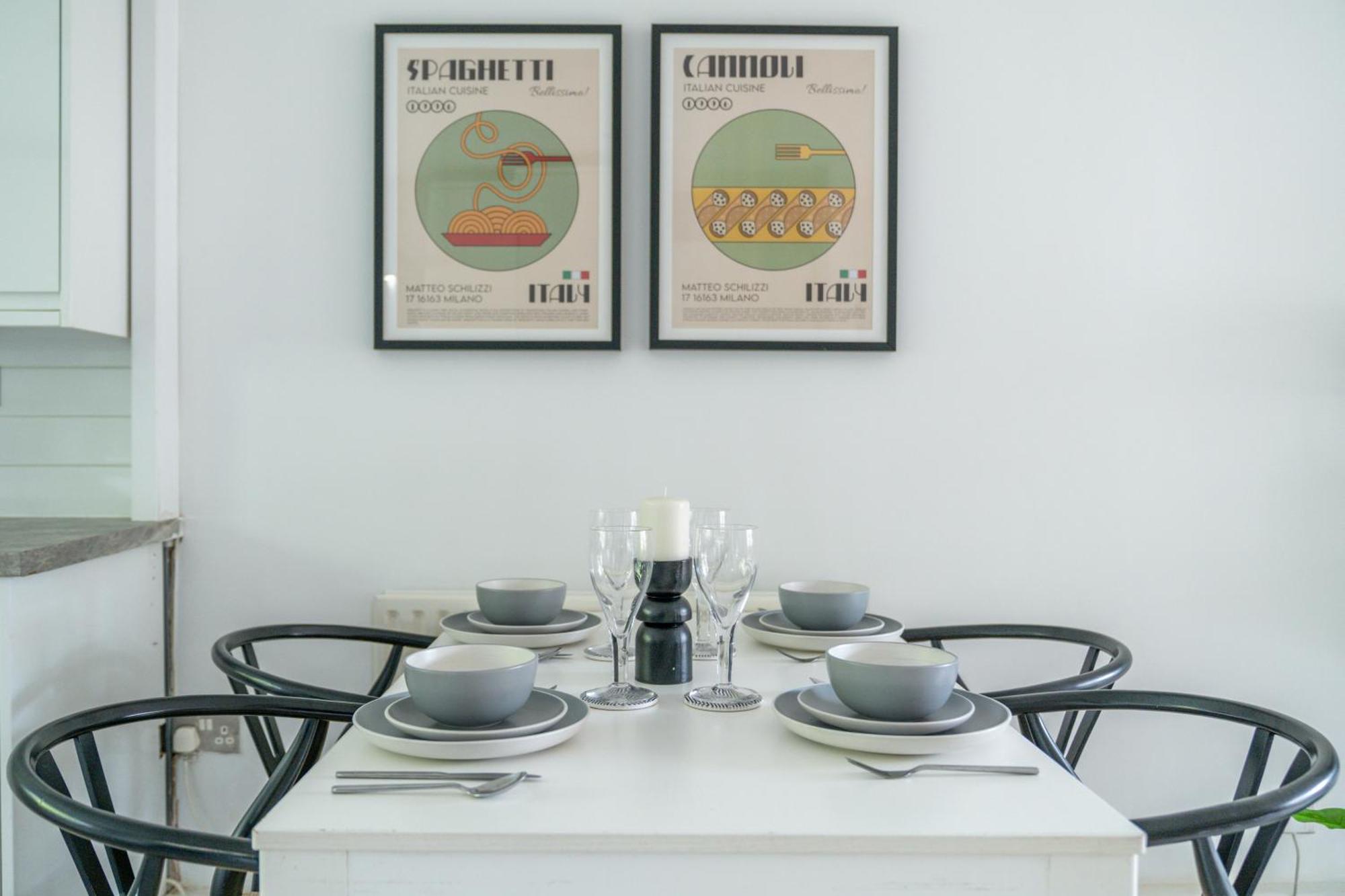 Modern & Spacious Canary Wharf Apartment, Prime Location, Balcony, Near O2, Excel, Airport & Greenwich Appartamento *